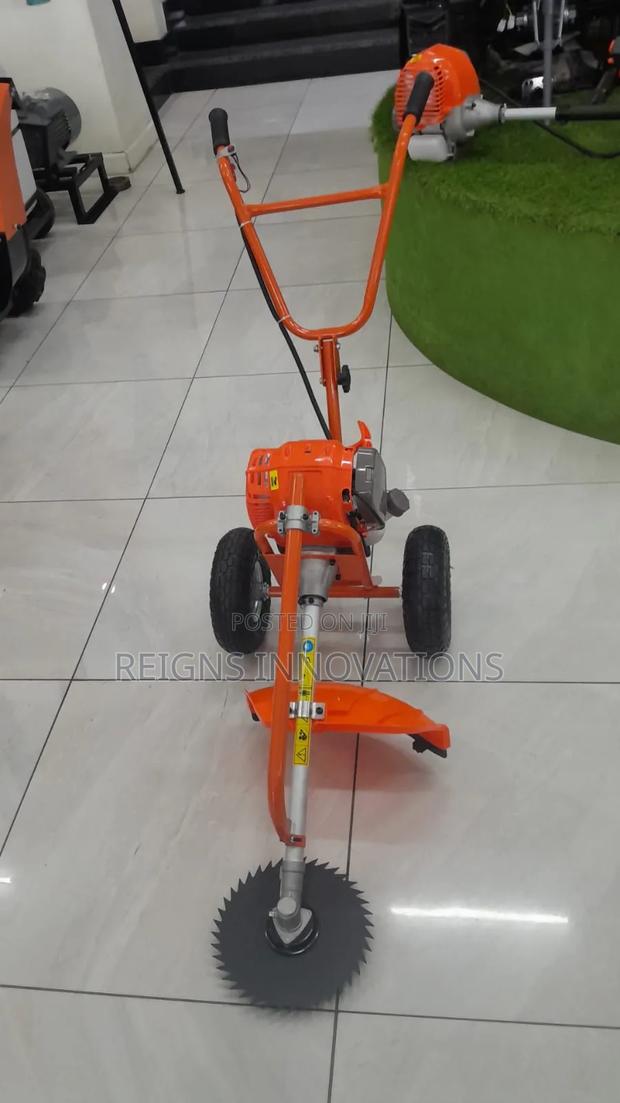 4 Stroke Brush Cutter