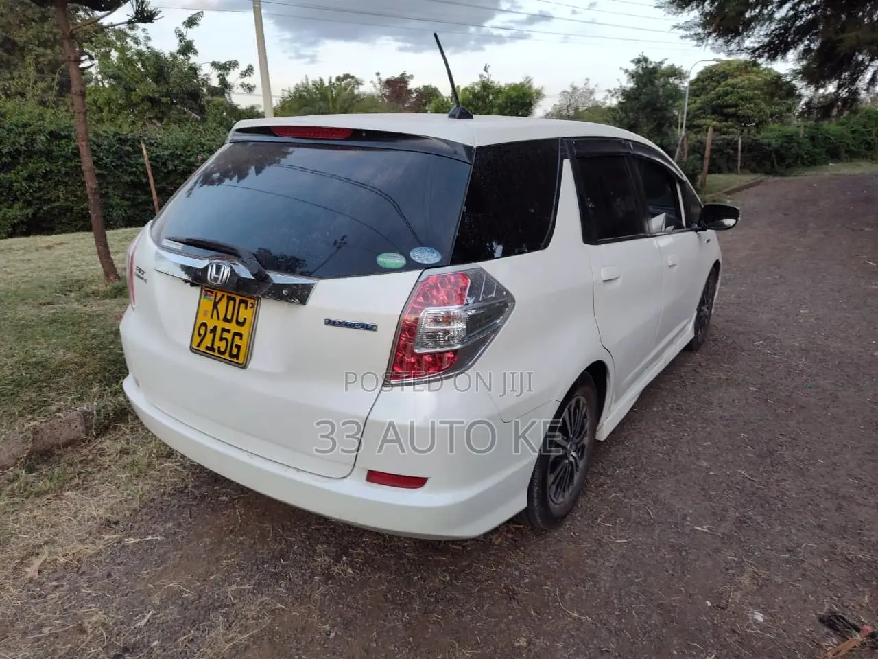 Honda Fit Shuttle 1.5 2WD 2014 White