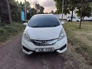 Honda Fit Shuttle 1.5 2WD 2014 White