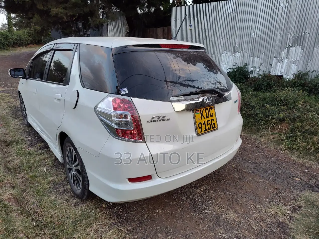 Honda Fit Shuttle 1.5 2WD 2014 White
