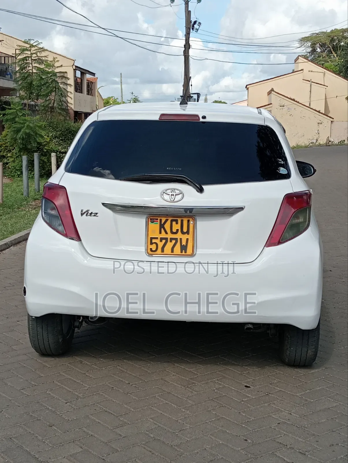 Toyota Vitz 2012 White