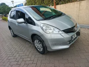 Honda Fit 2012 Silver