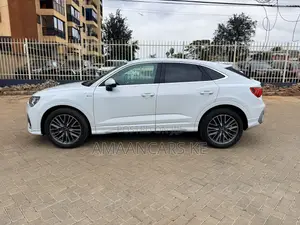 Audi Q3 2021 White