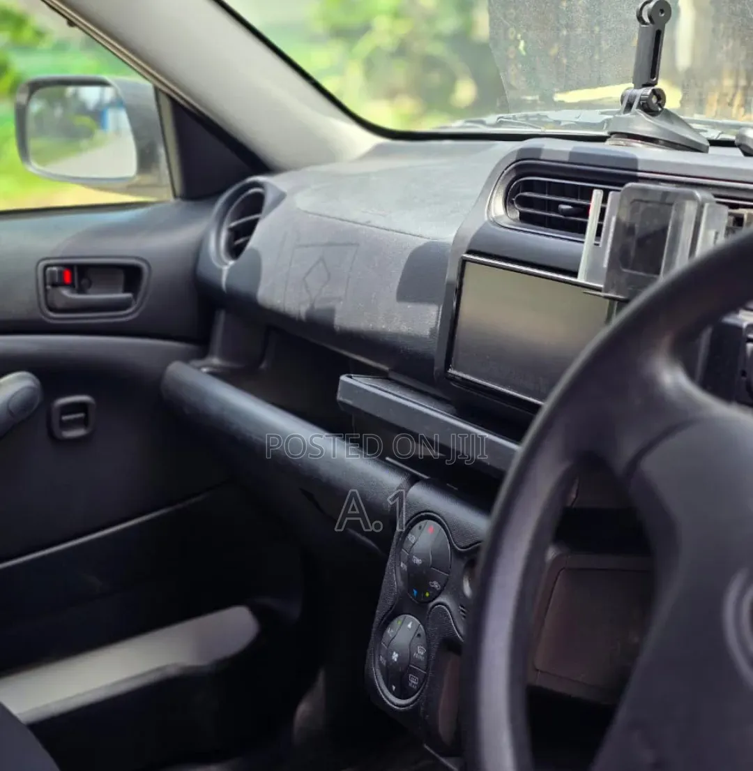 Toyota Probox 2020 Off white