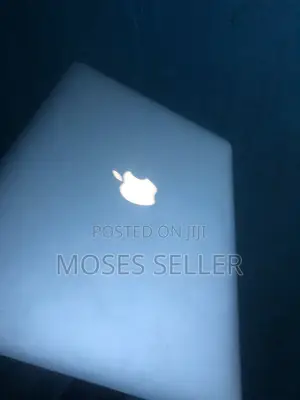 Laptop Apple MacBook Air 4GB Intel Core i5 SSD 512GB