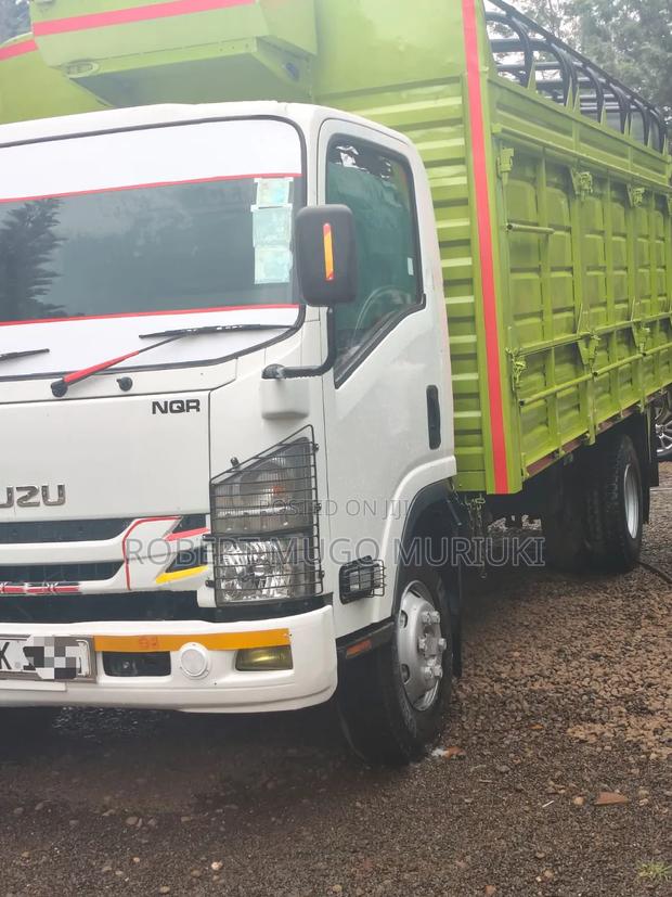 Isuzu NQR 2022 - thumbnail 4