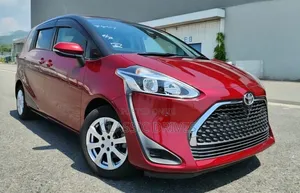 Toyota Sienta 2019