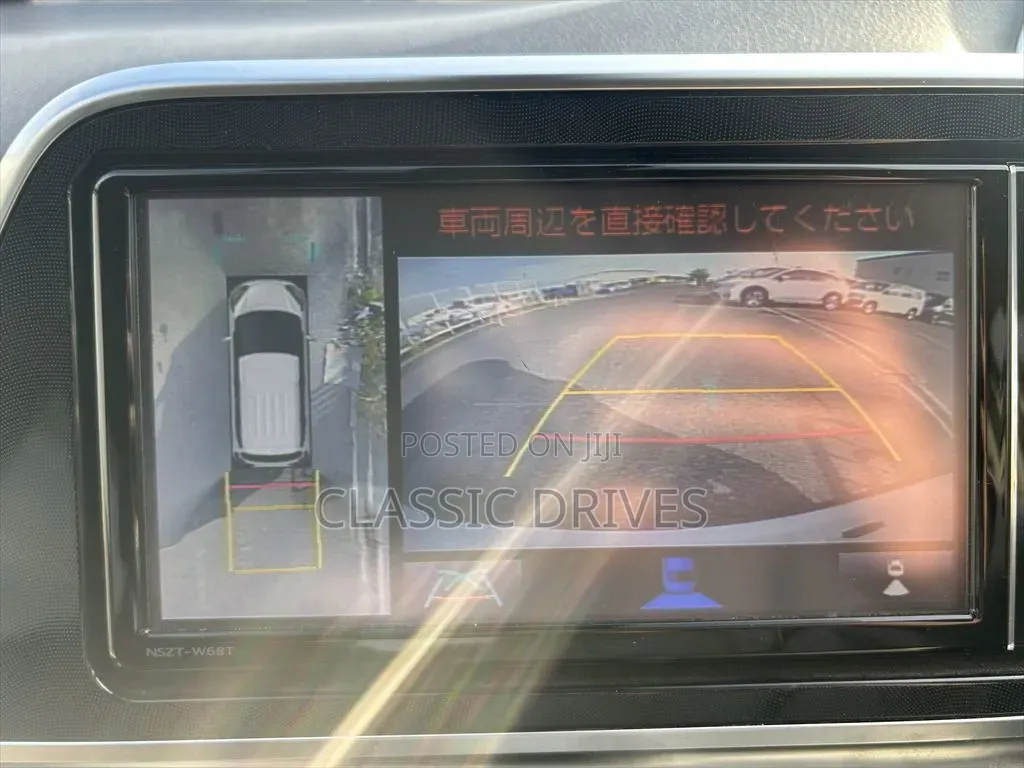 Toyota Sienta 2019