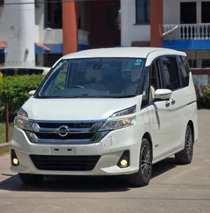 Nissan Serena 2019 White
