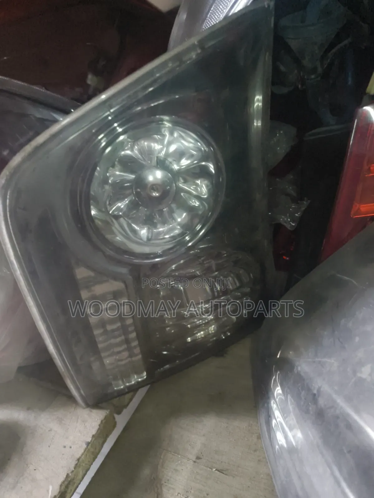 Harrier 2010 Boot Light