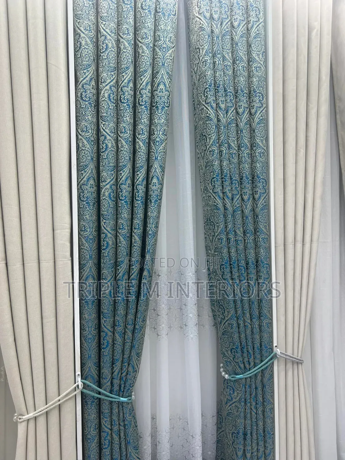 Stylish Heavy Luxury Modern Curtains Design