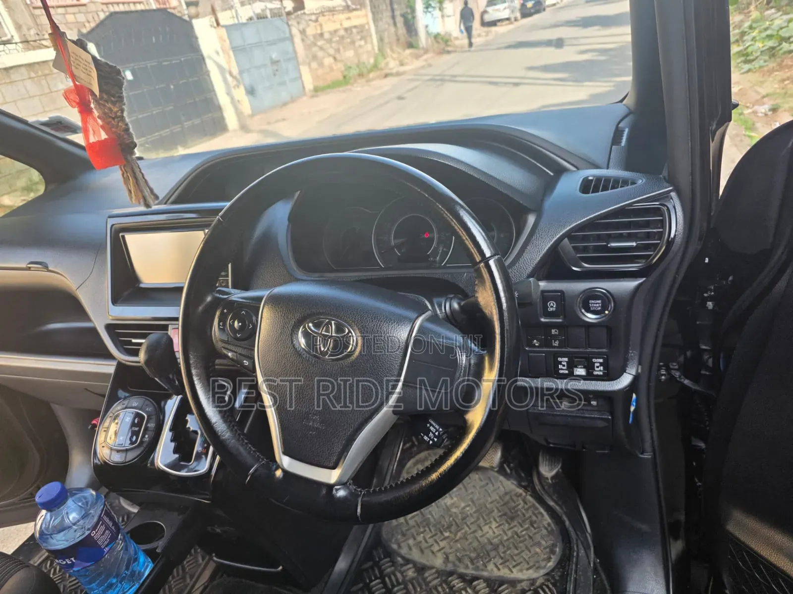 Toyota Voxy 2017 Black