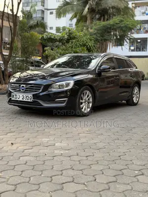 Volvo V60 T5 FWD 2015 Black