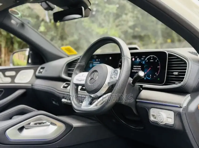 Mercedes-Benz GLE-Class GLE 400d 4MATIC 2020 White