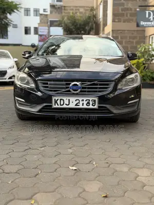 Volvo V60 T5 FWD 2015 Black