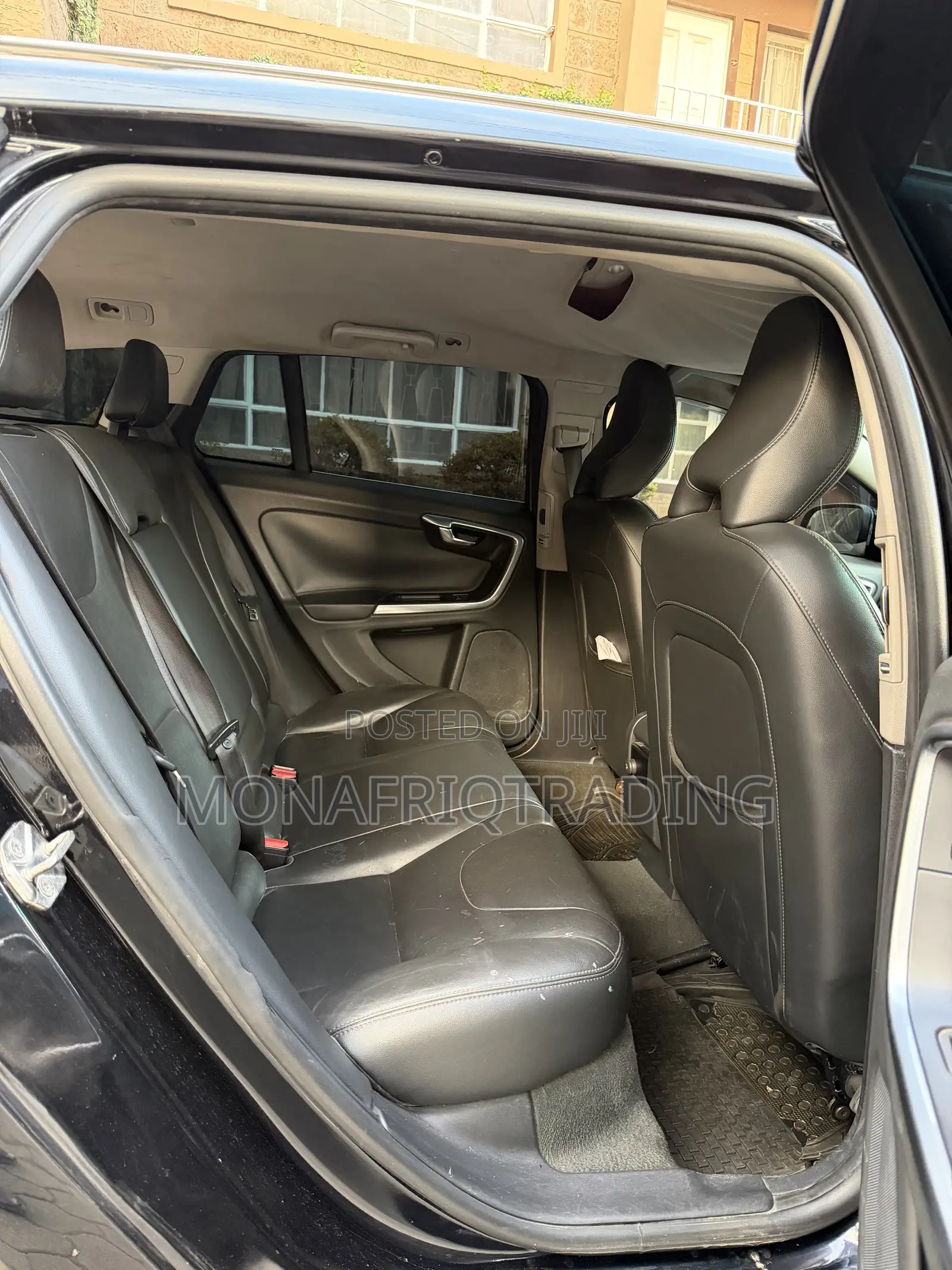 Volvo V60 T5 FWD 2015 Black