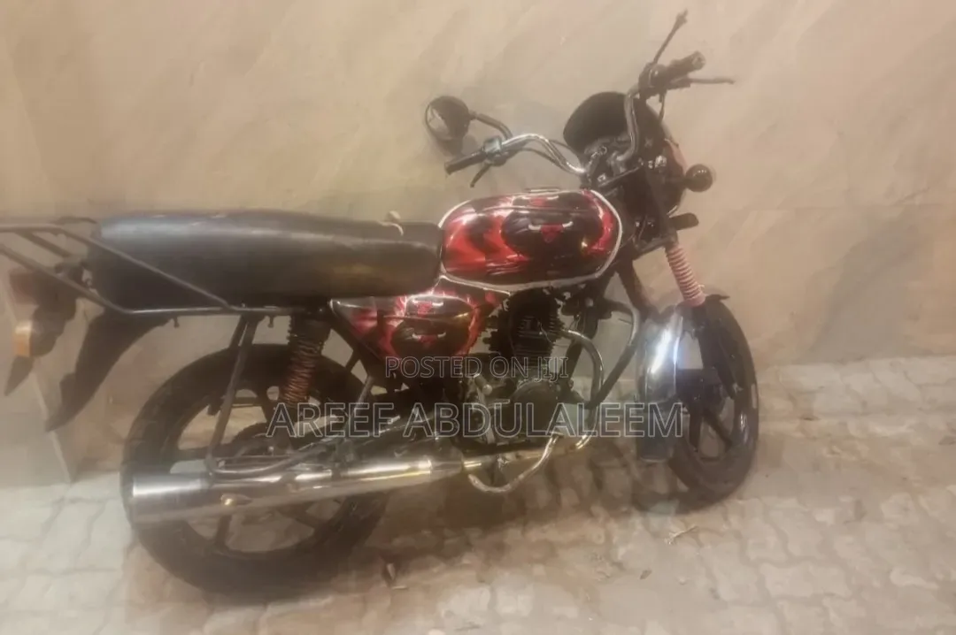 Bajaj Boxer 2021 Red