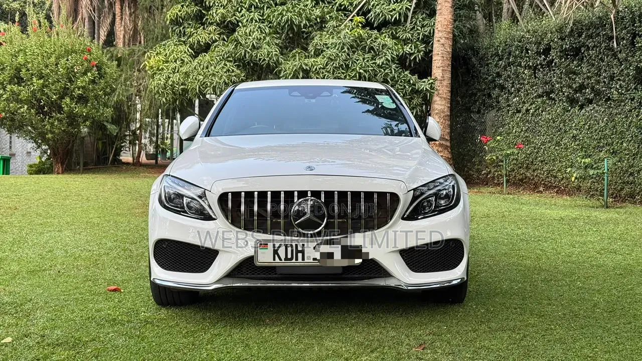 Mercedes-Benz C200 2015 White