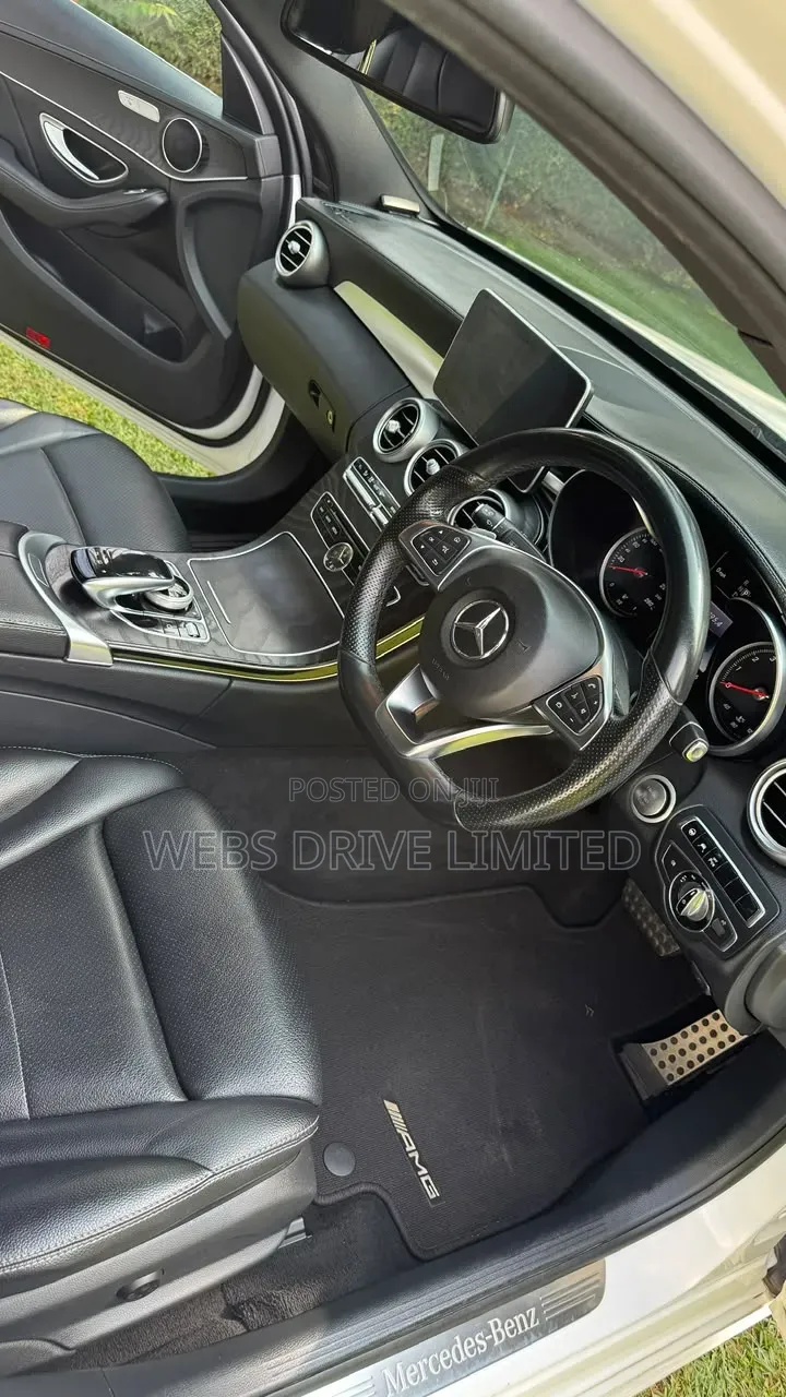 Mercedes-Benz C200 2015 White