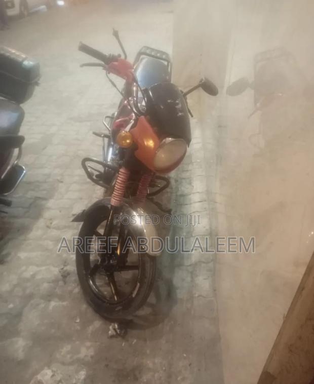 Bajaj Boxer 2021 Red