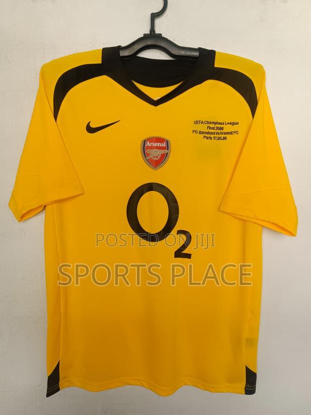 Nike Arsenal F.C. 2005-06 Uefa Champions League Final Retro Jersey