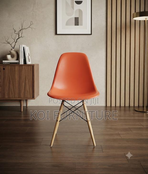 Dining Chairs; Eames Dining Seat With 4 Wooden Legs - thumbnail 4