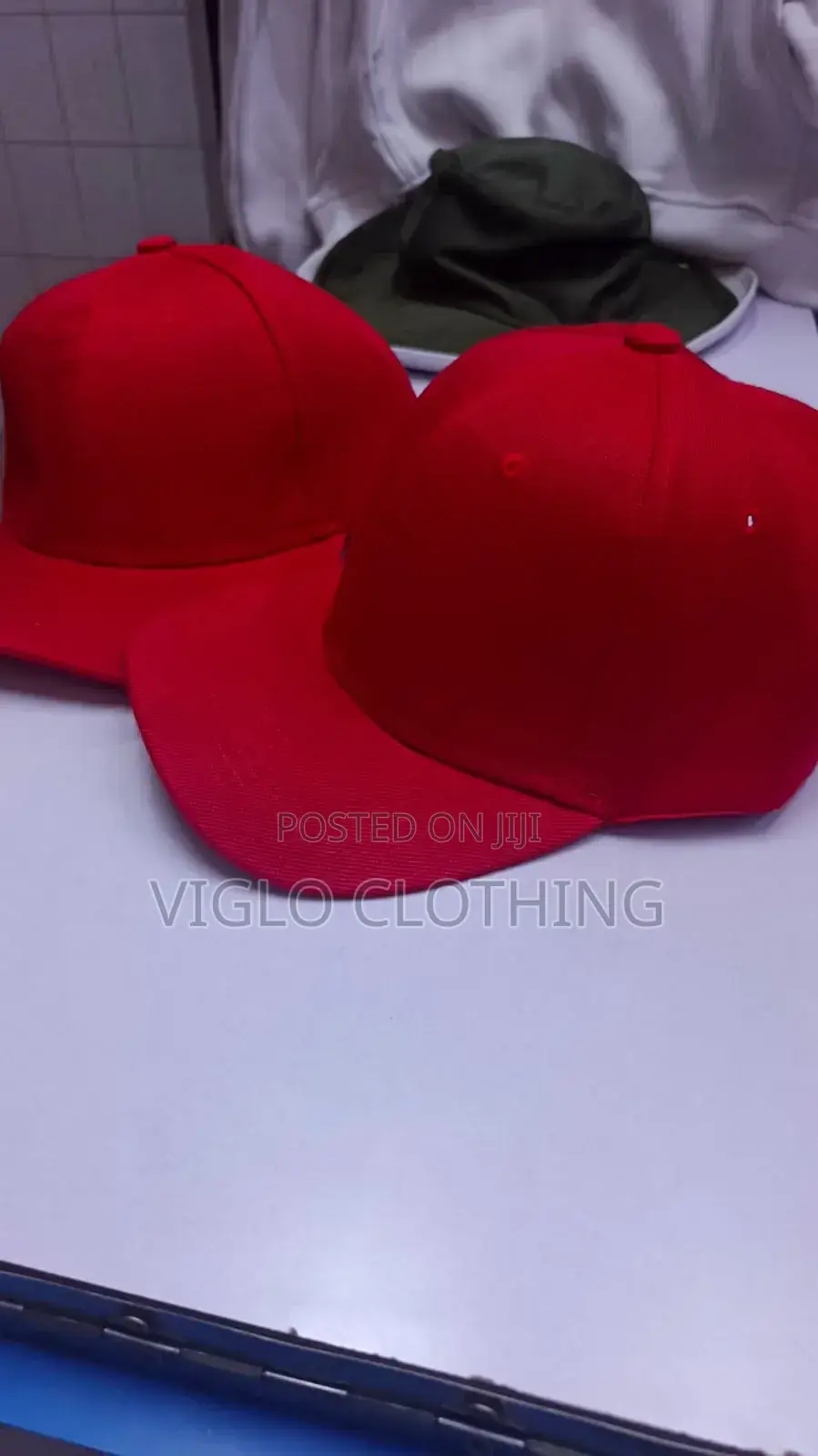 Red Quality Caps