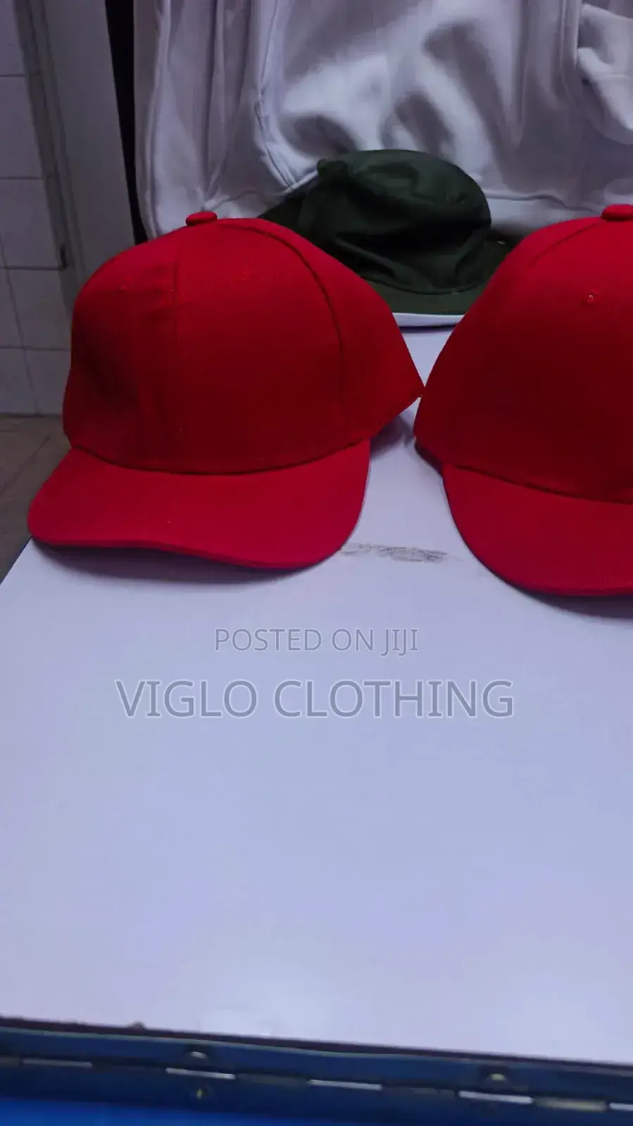 Red Quality Caps