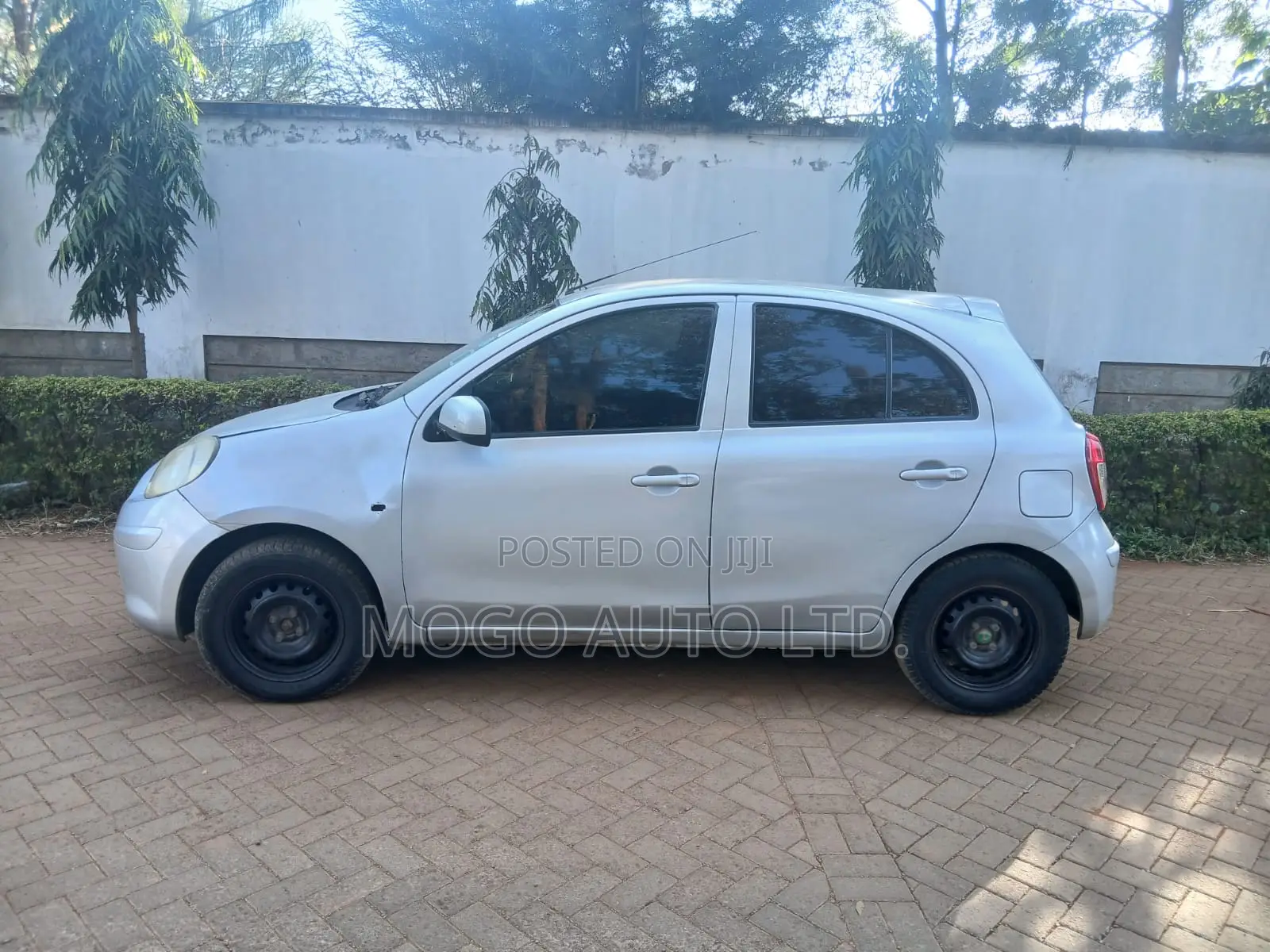 Nissan March 2013 Silver