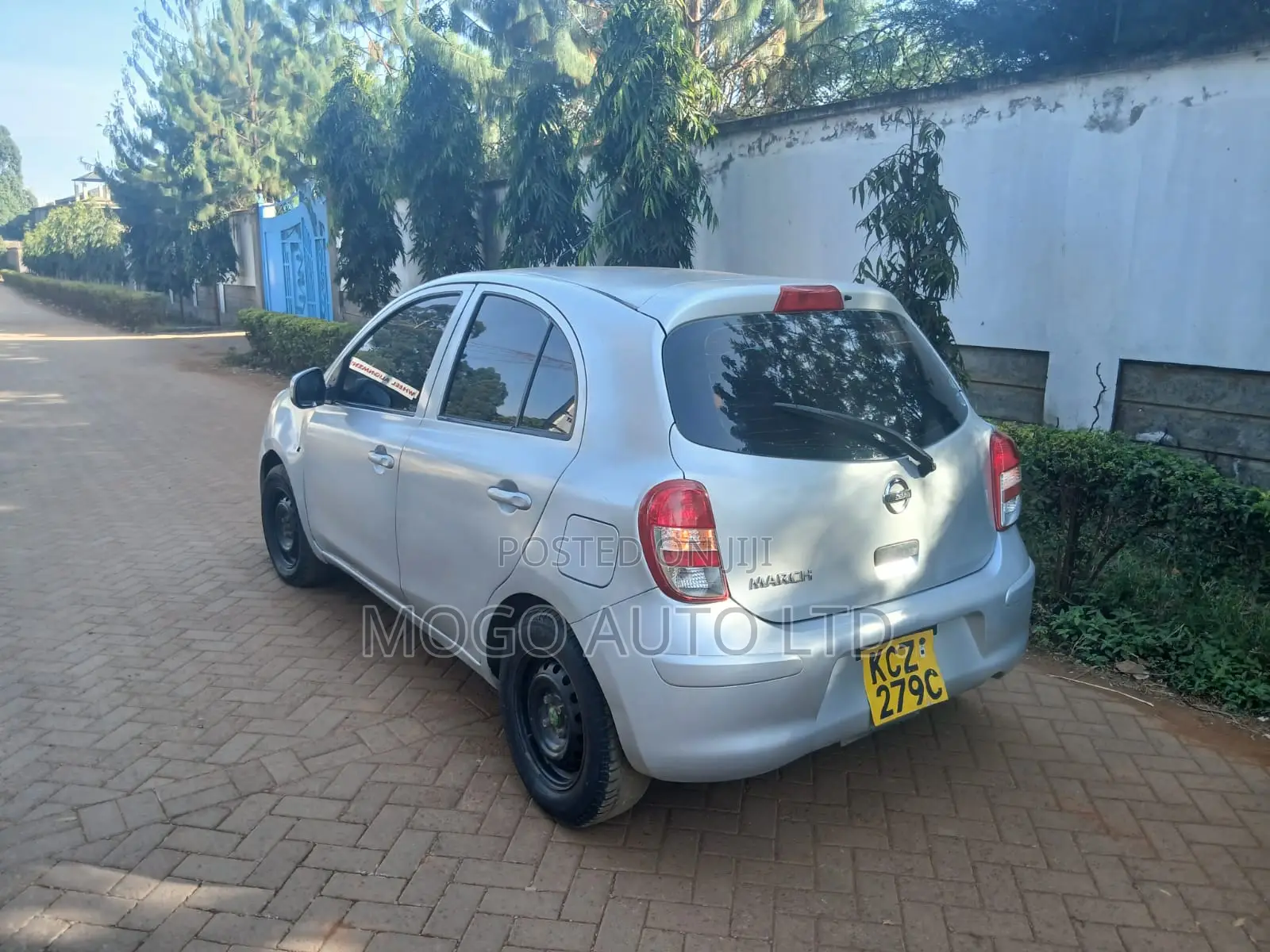 Nissan March 2013 Silver