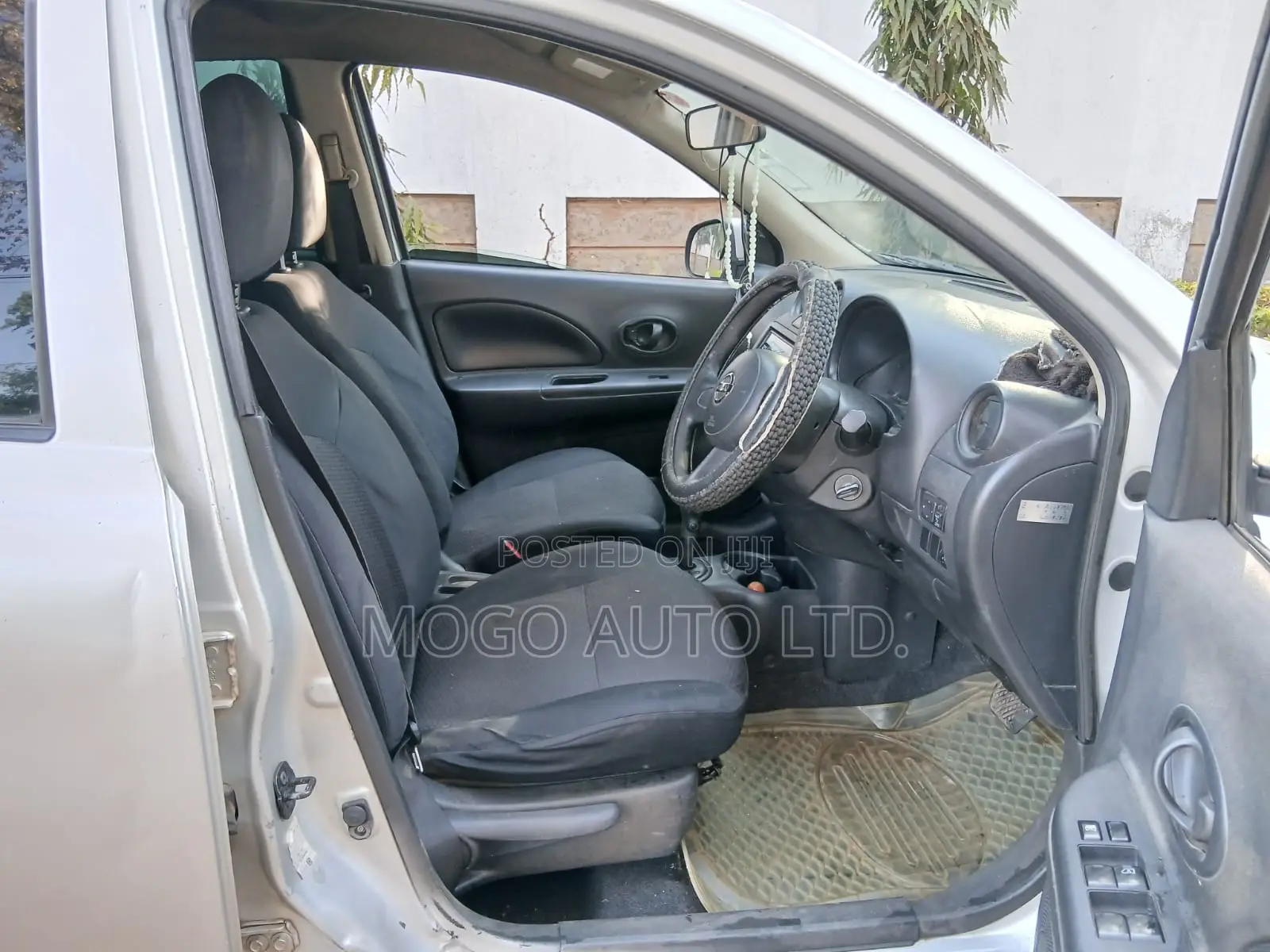 Nissan March 2013 Silver