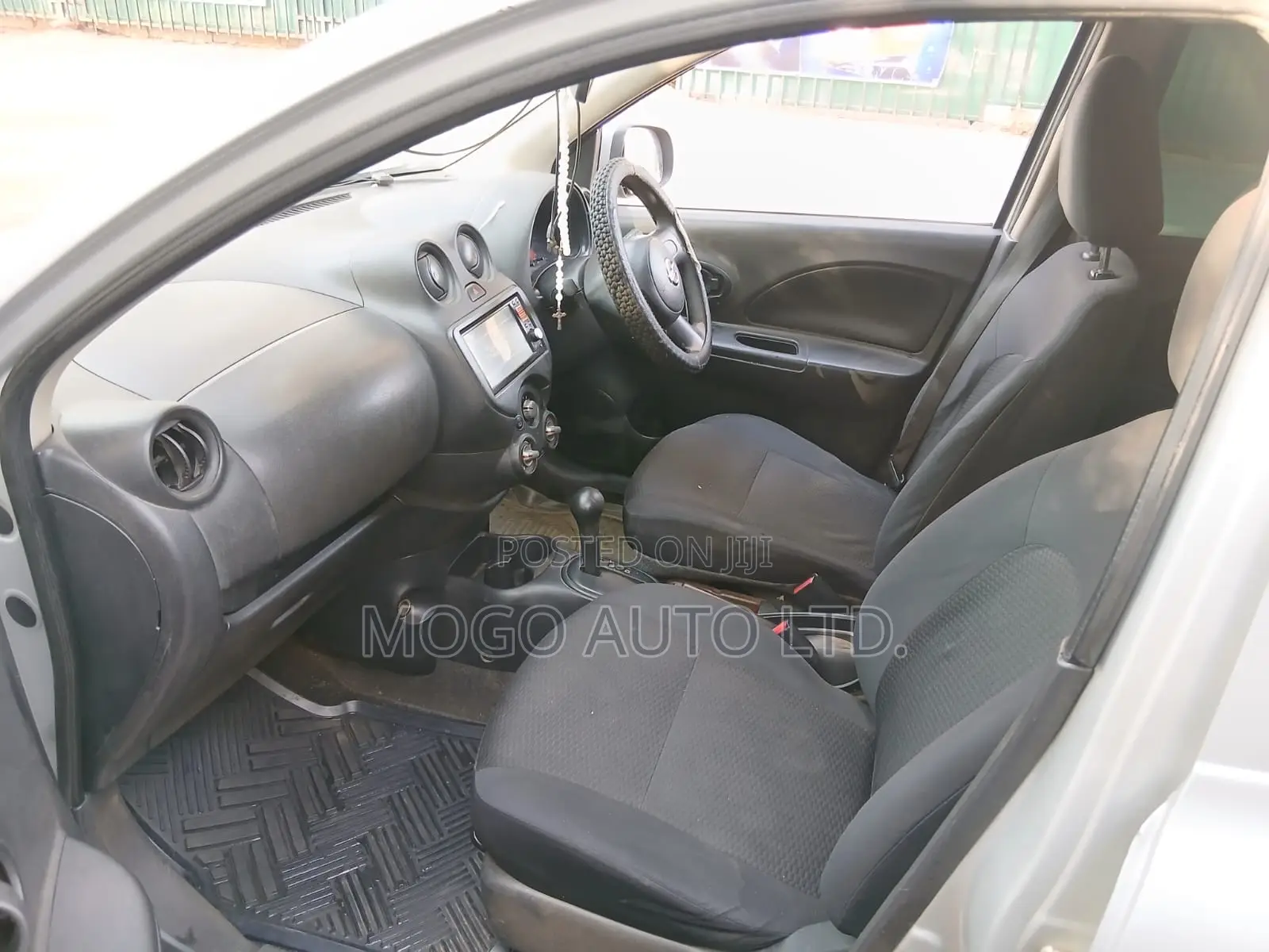 Nissan March 2013 Silver
