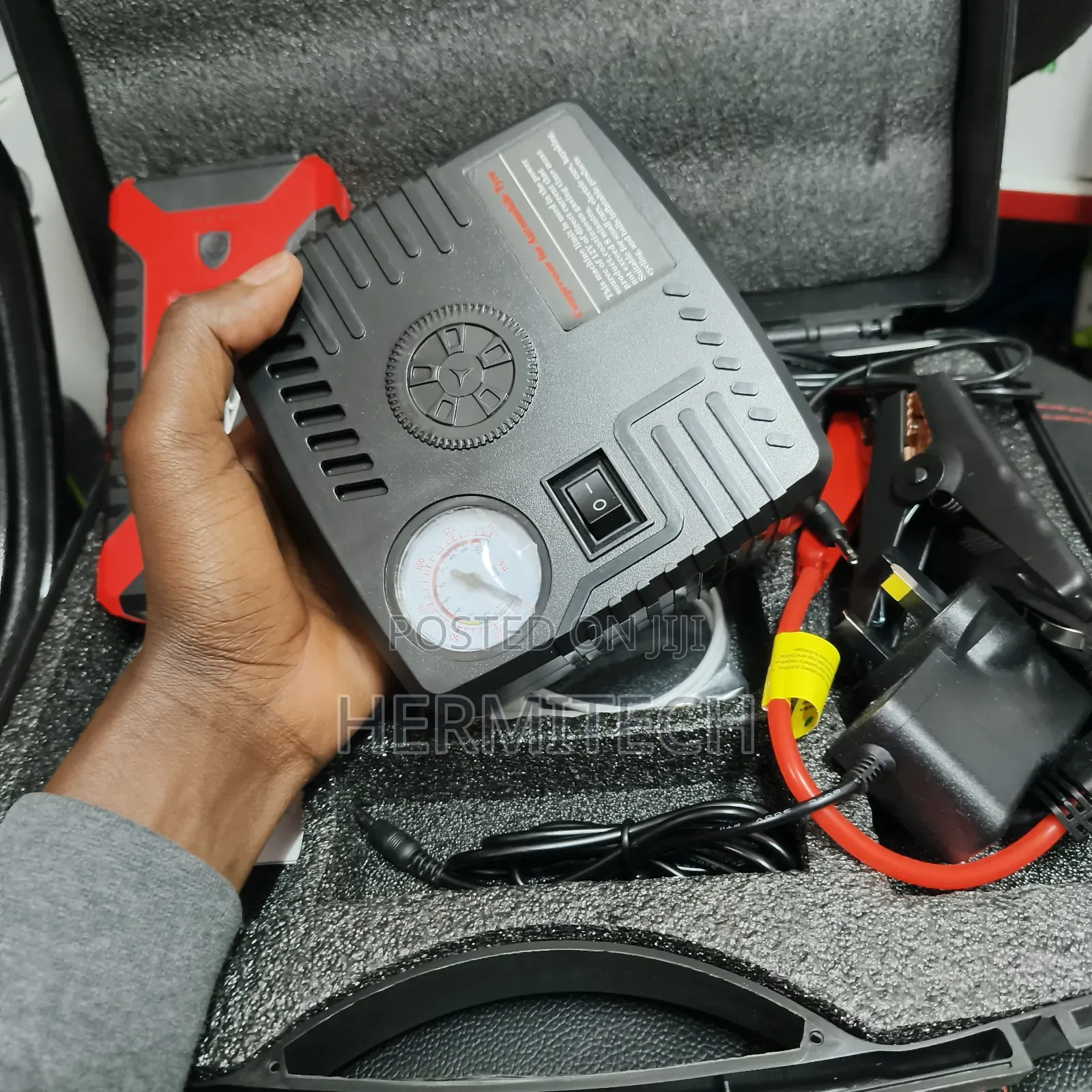 Jump Starters Available in Stock 99800mah Battery Capacity+ Compressor
