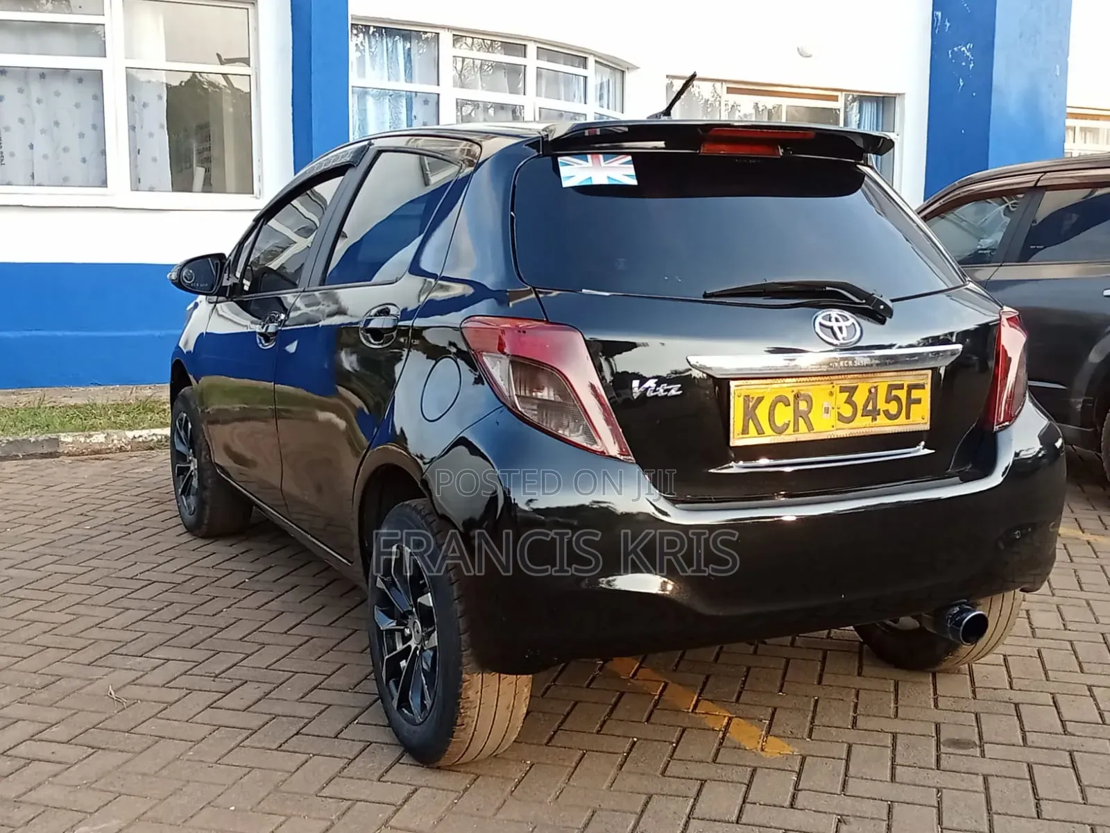 Toyota Vitz 2011 Black