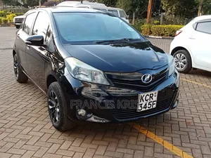 Toyota Vitz 2011 Black