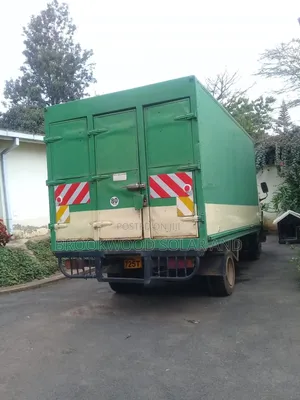 2 Mercedes Lorries for Sale