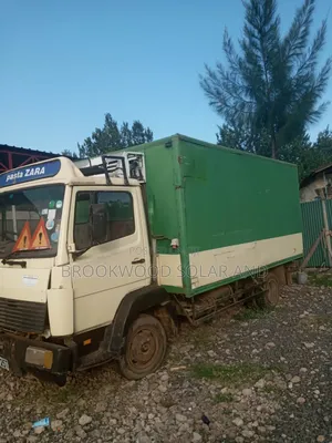 2 Mercedes Lorries for Sale