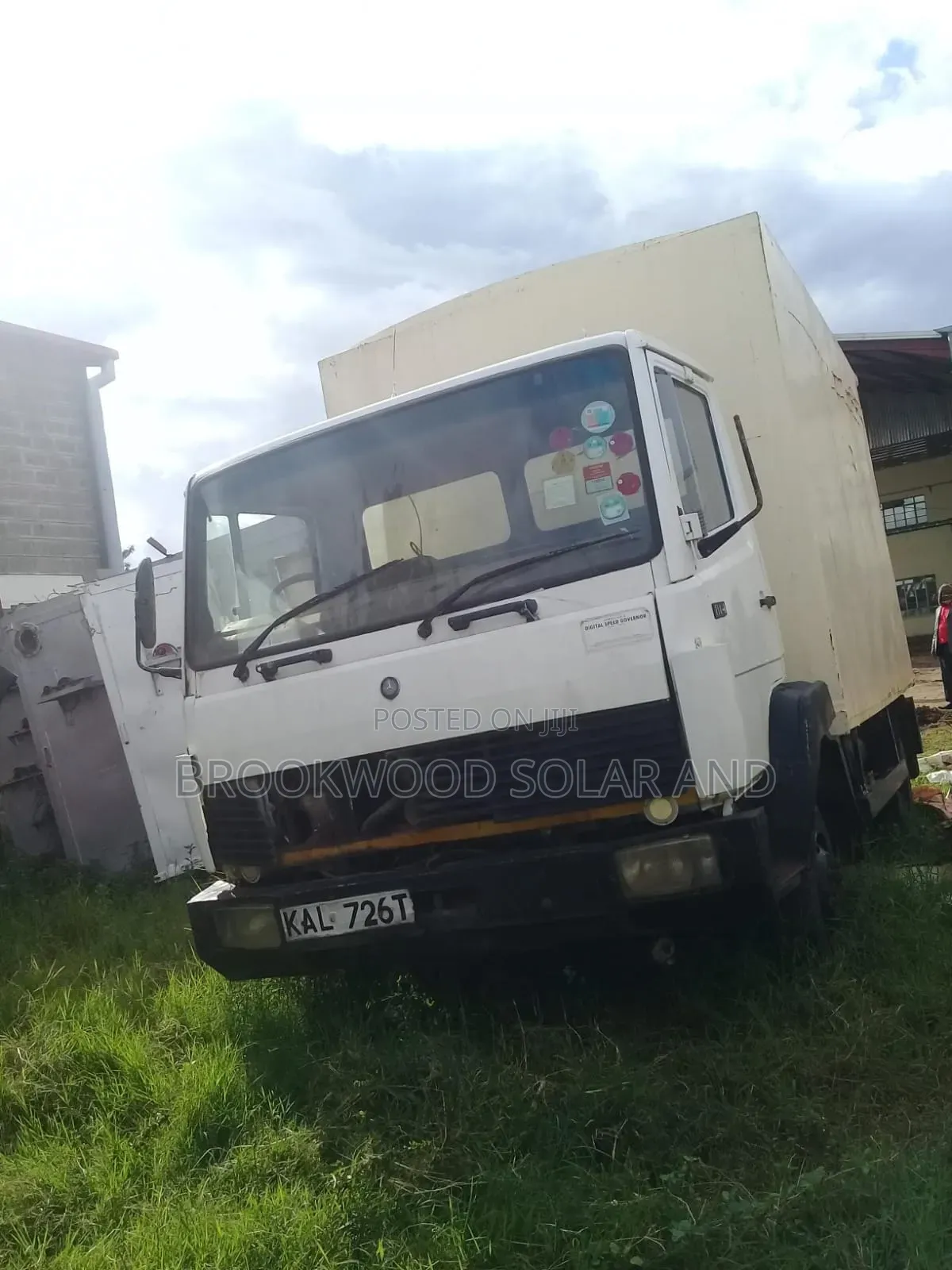 2 Mercedes Lorries for Sale