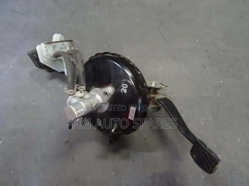 Suzuki Carry Brake Booster/Master Cylinder