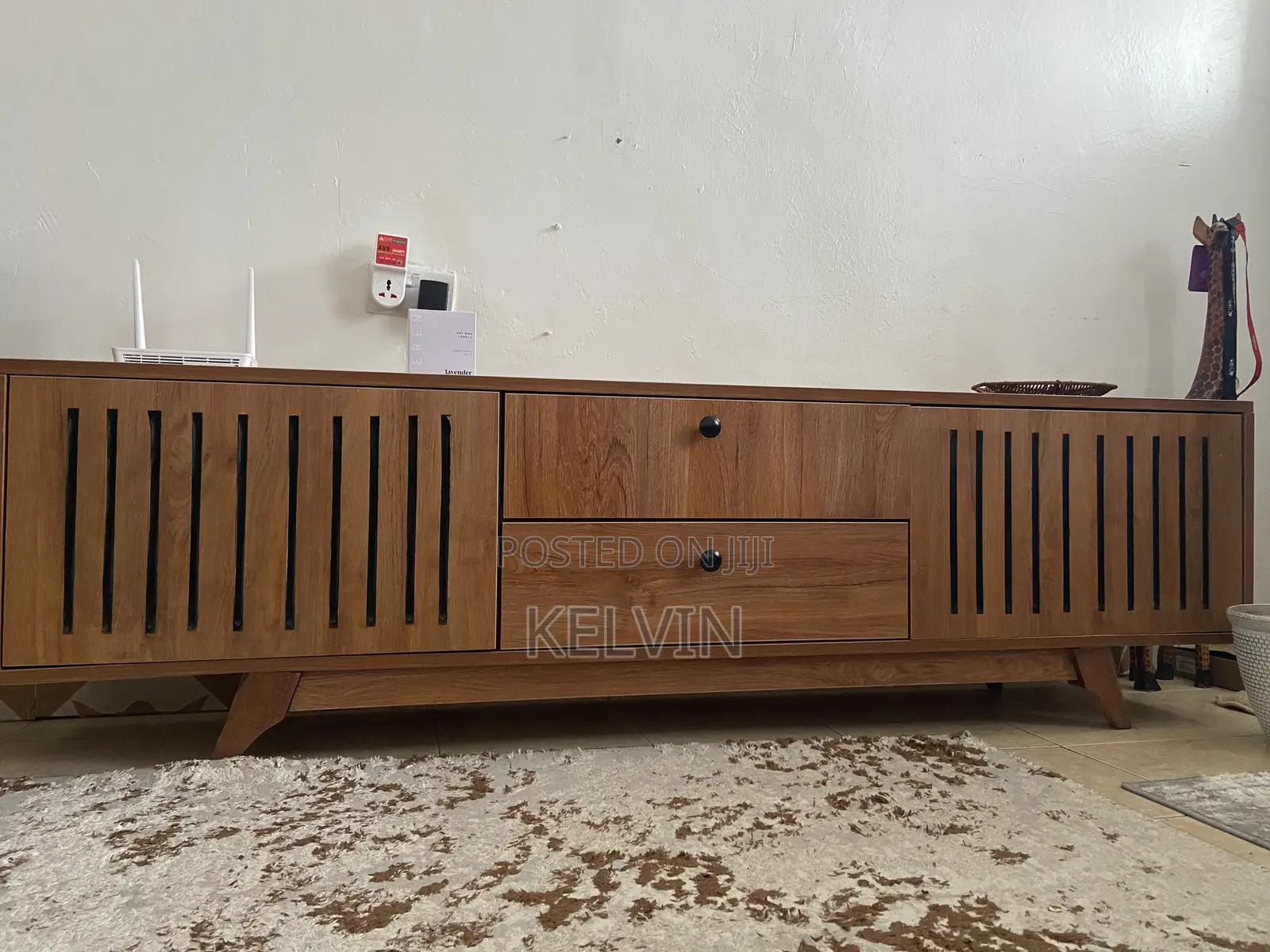 6 Feet Long 22 Inches High MDF Tv Stand