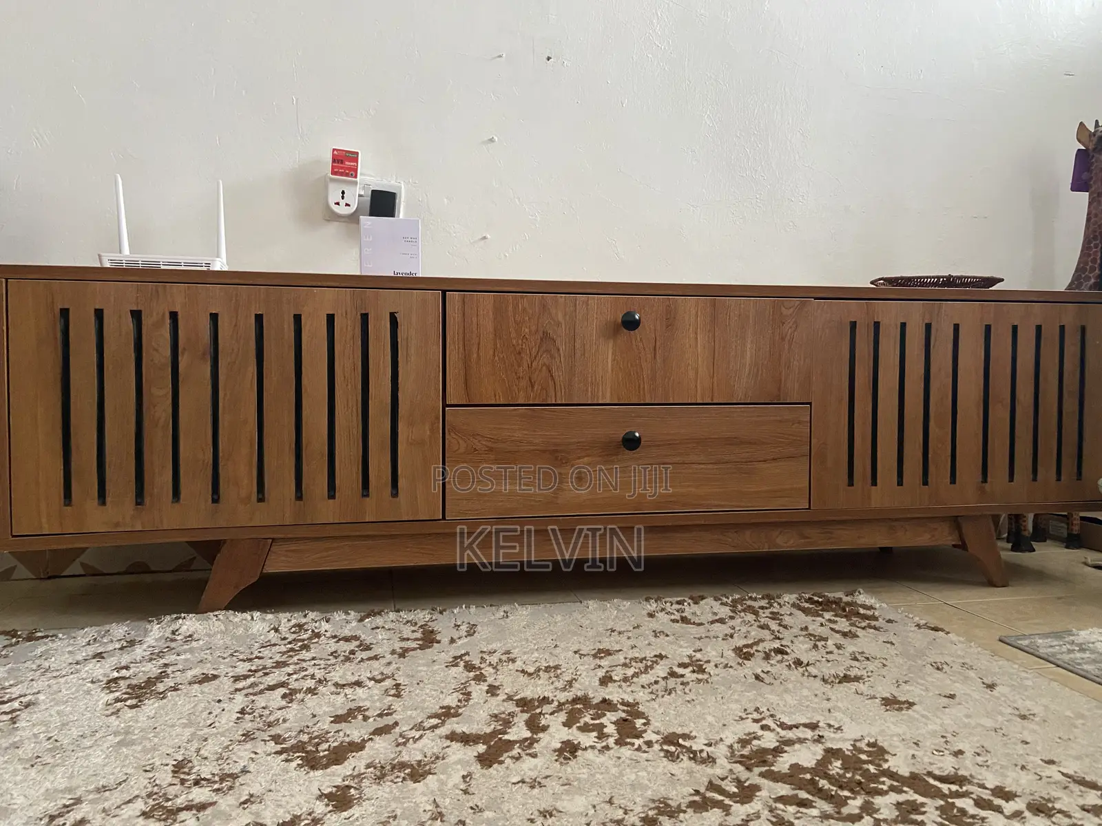6 Feet Long 22 Inches High MDF Tv Stand