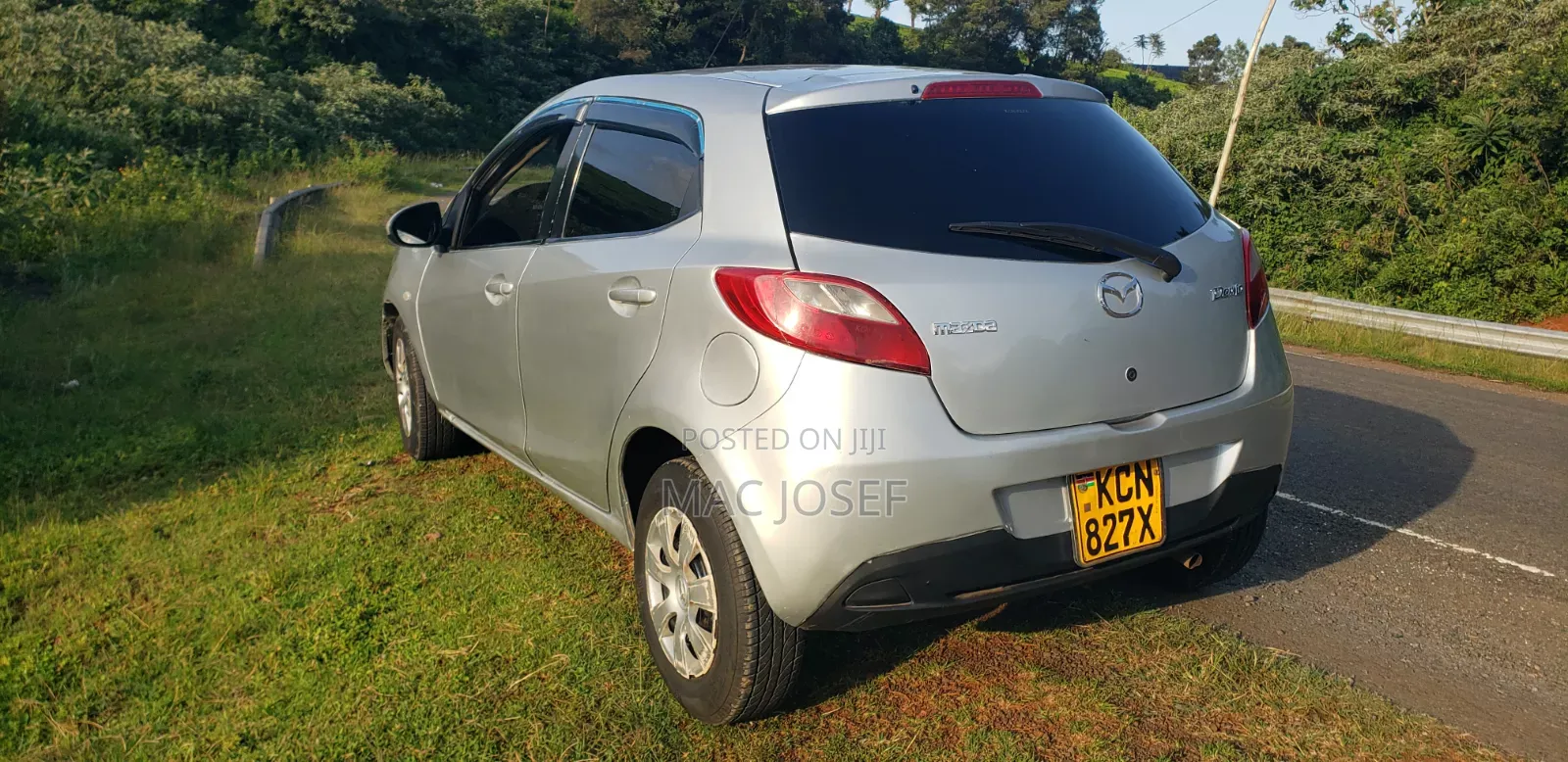 Mazda Demio 2010 Silver