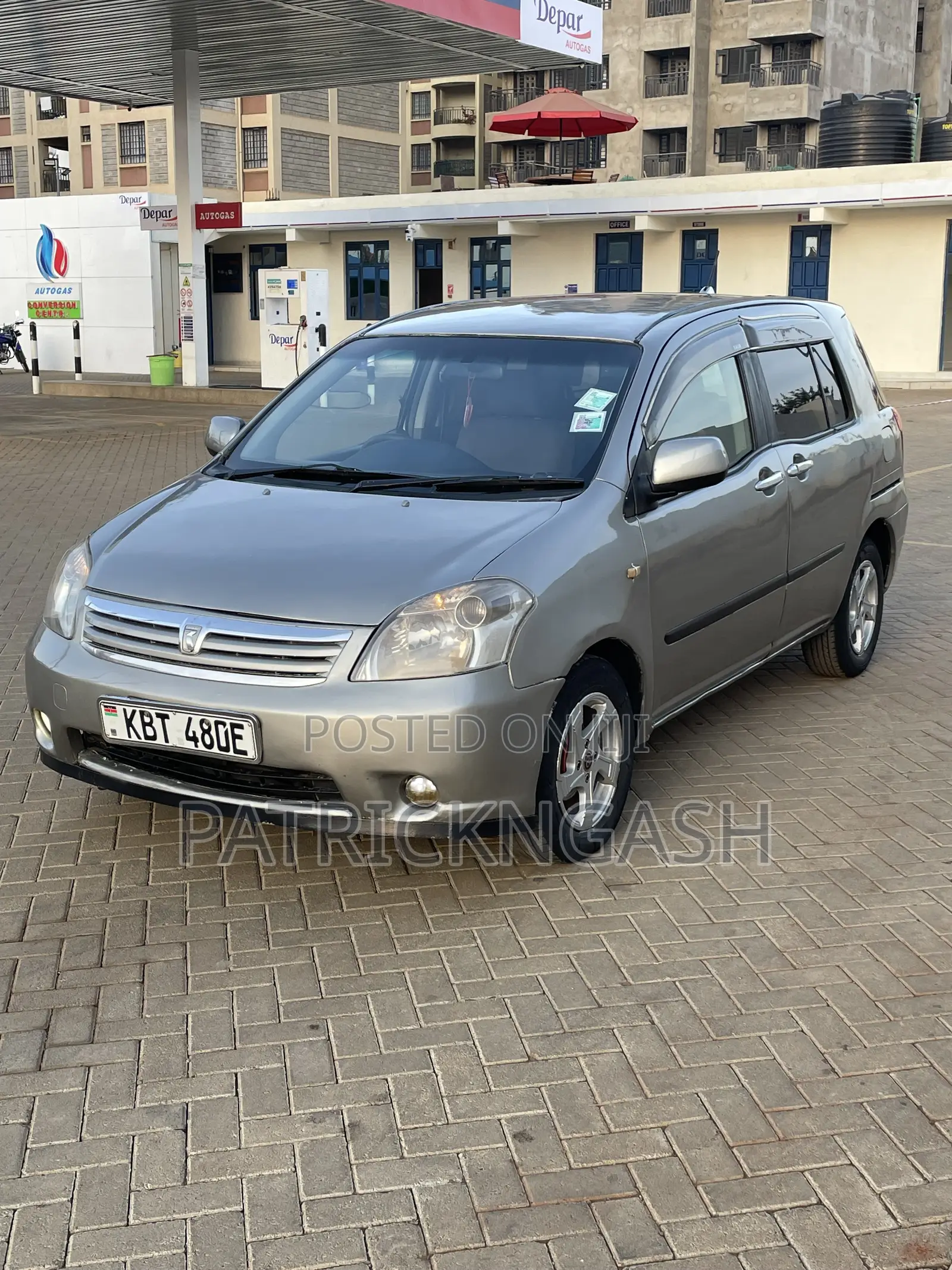 Toyota Raum 2006 Silver