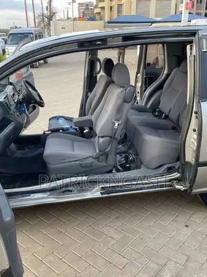 Toyota Raum 2006 Silver