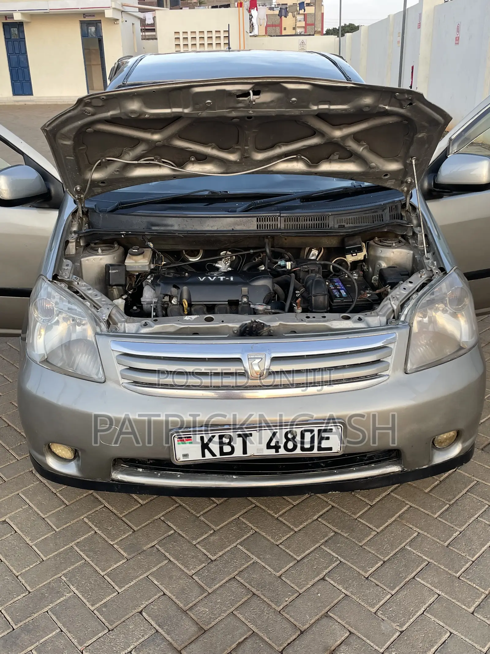 Toyota Raum 2006 Silver