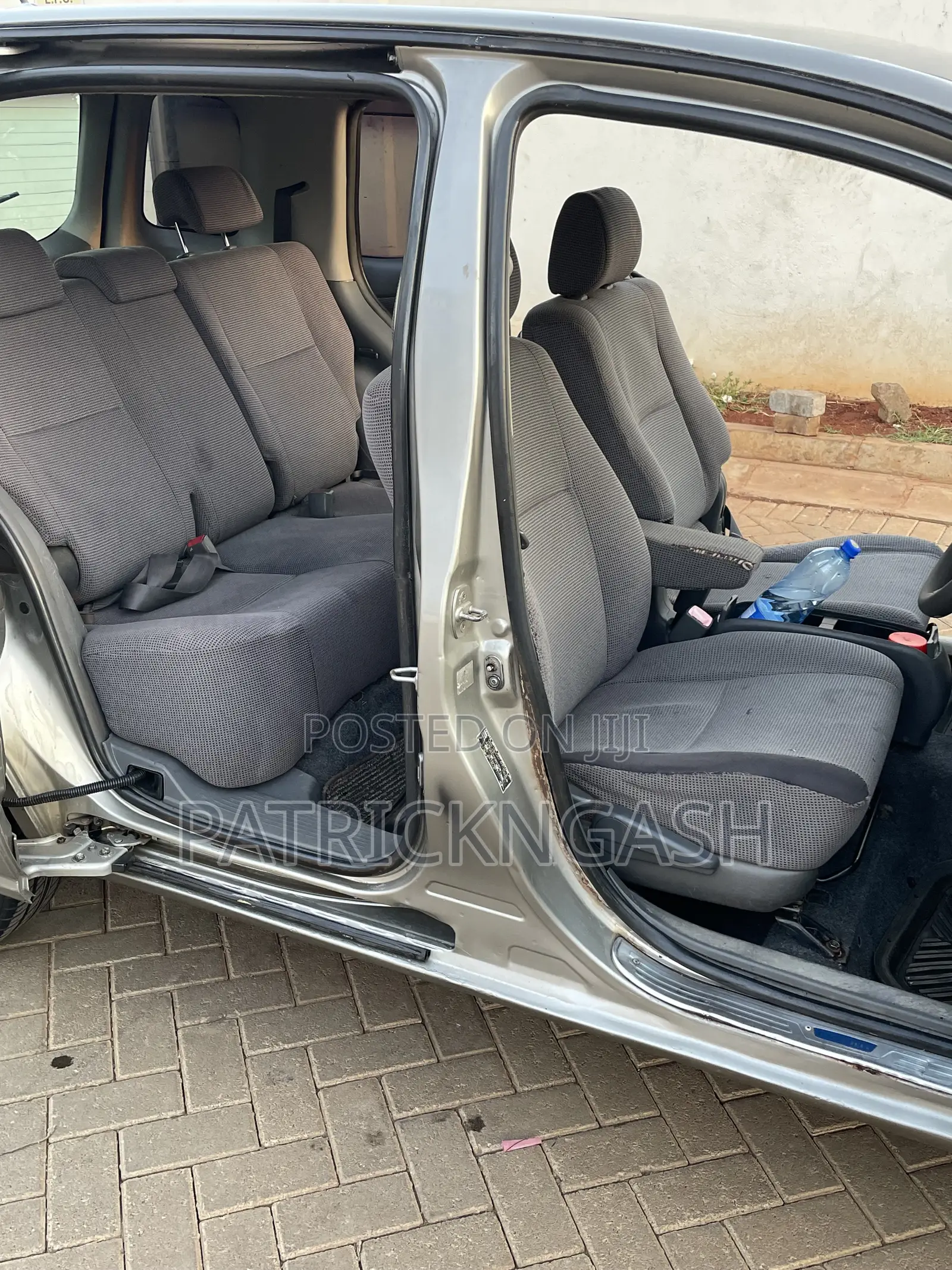 Toyota Raum 2006 Silver