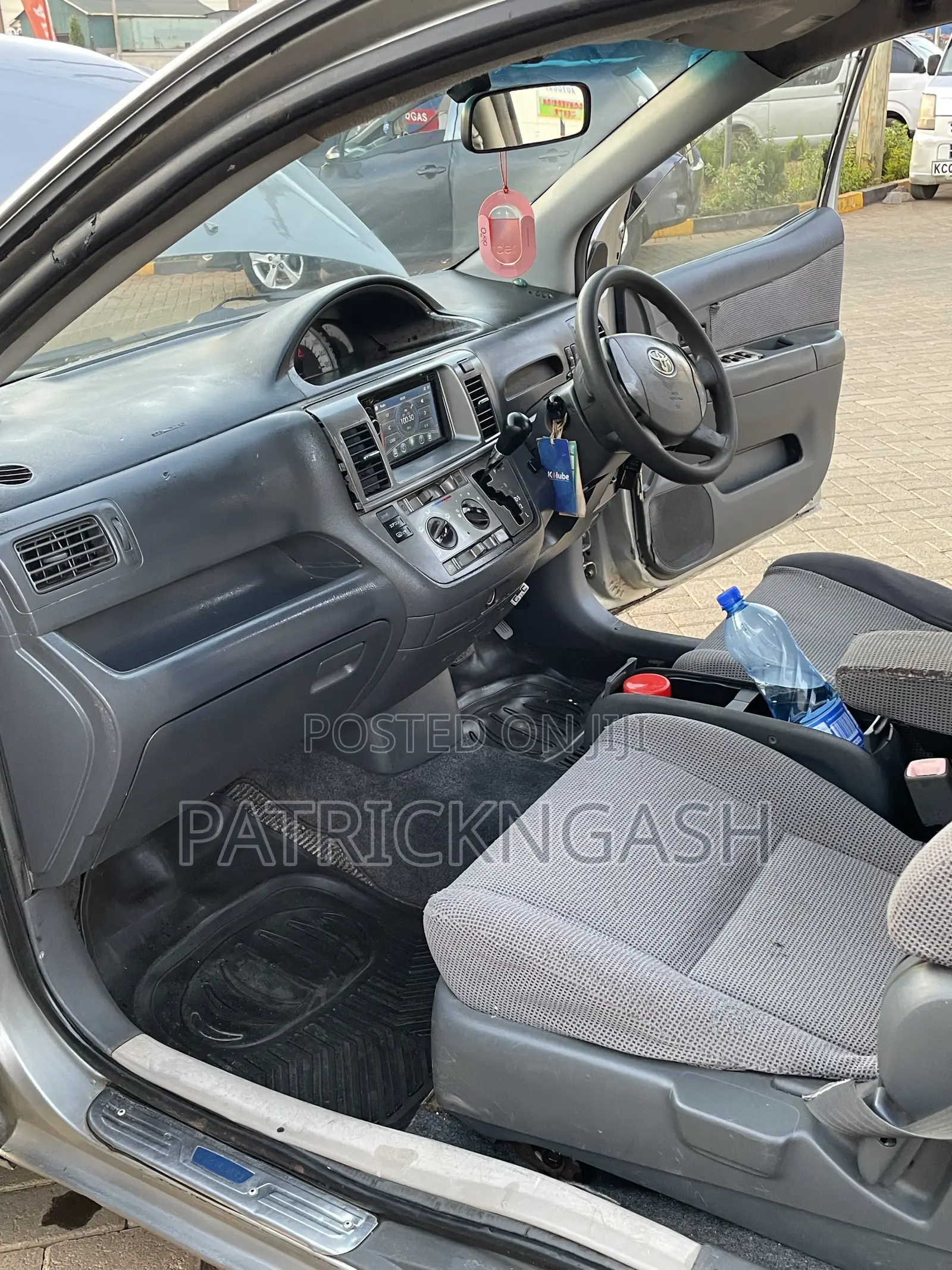 Toyota Raum 2006 Silver