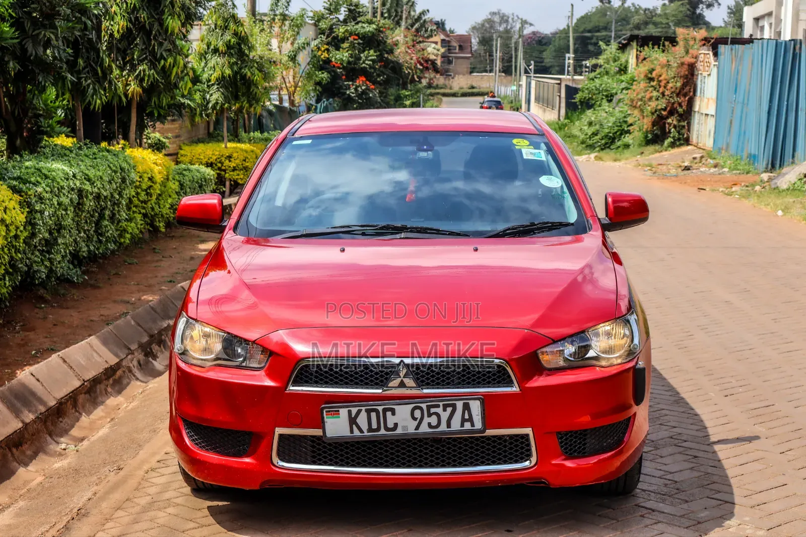 Mitsubishi Galant 2014 Red