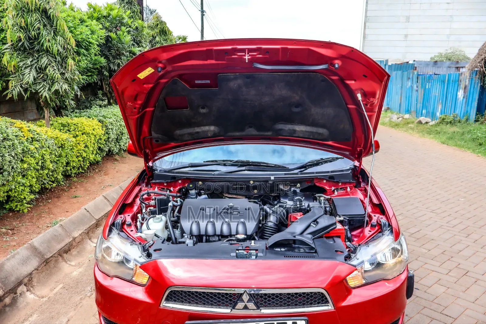 Mitsubishi Galant 2014 Red