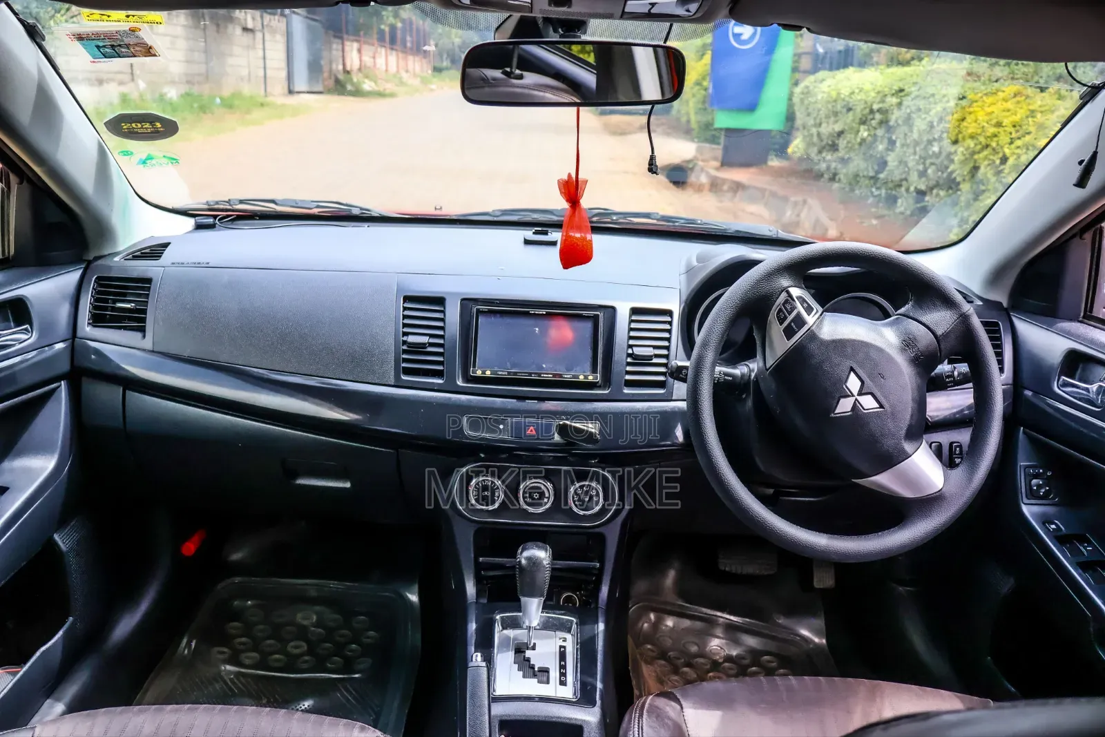 Mitsubishi Galant 2014 Red